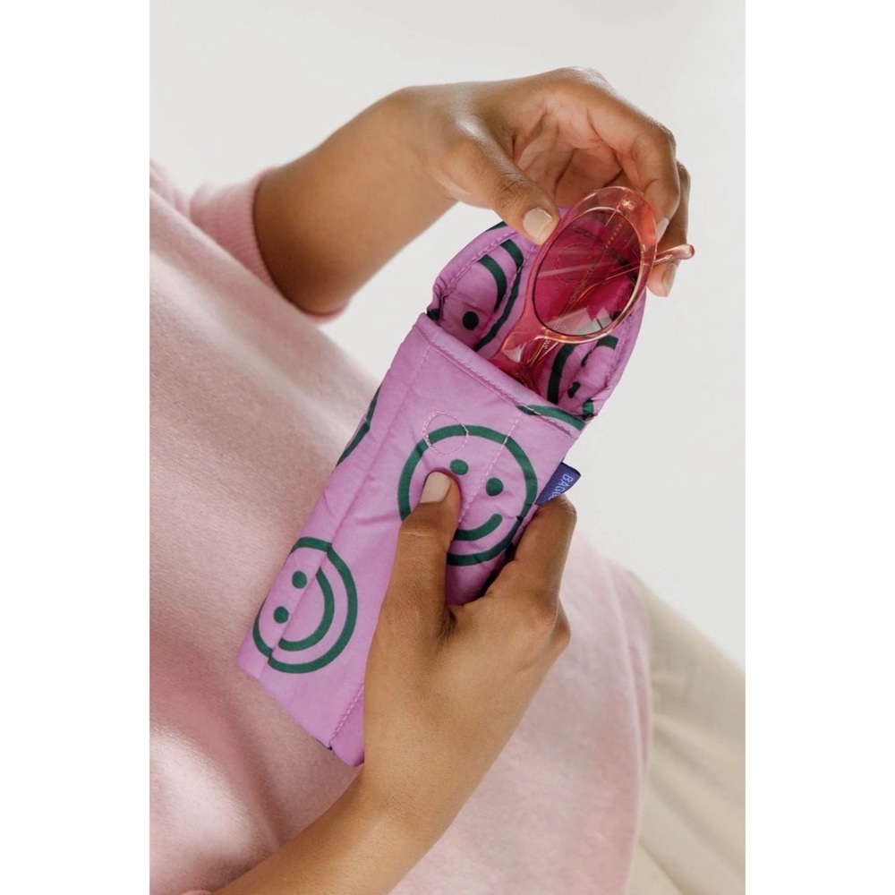 RARE Baggu Raspberry Happy Puffy Glasses Sleeve